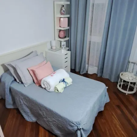 Quarto em Acomodações Particulares Con Salida Directa A Terraza Chill Out